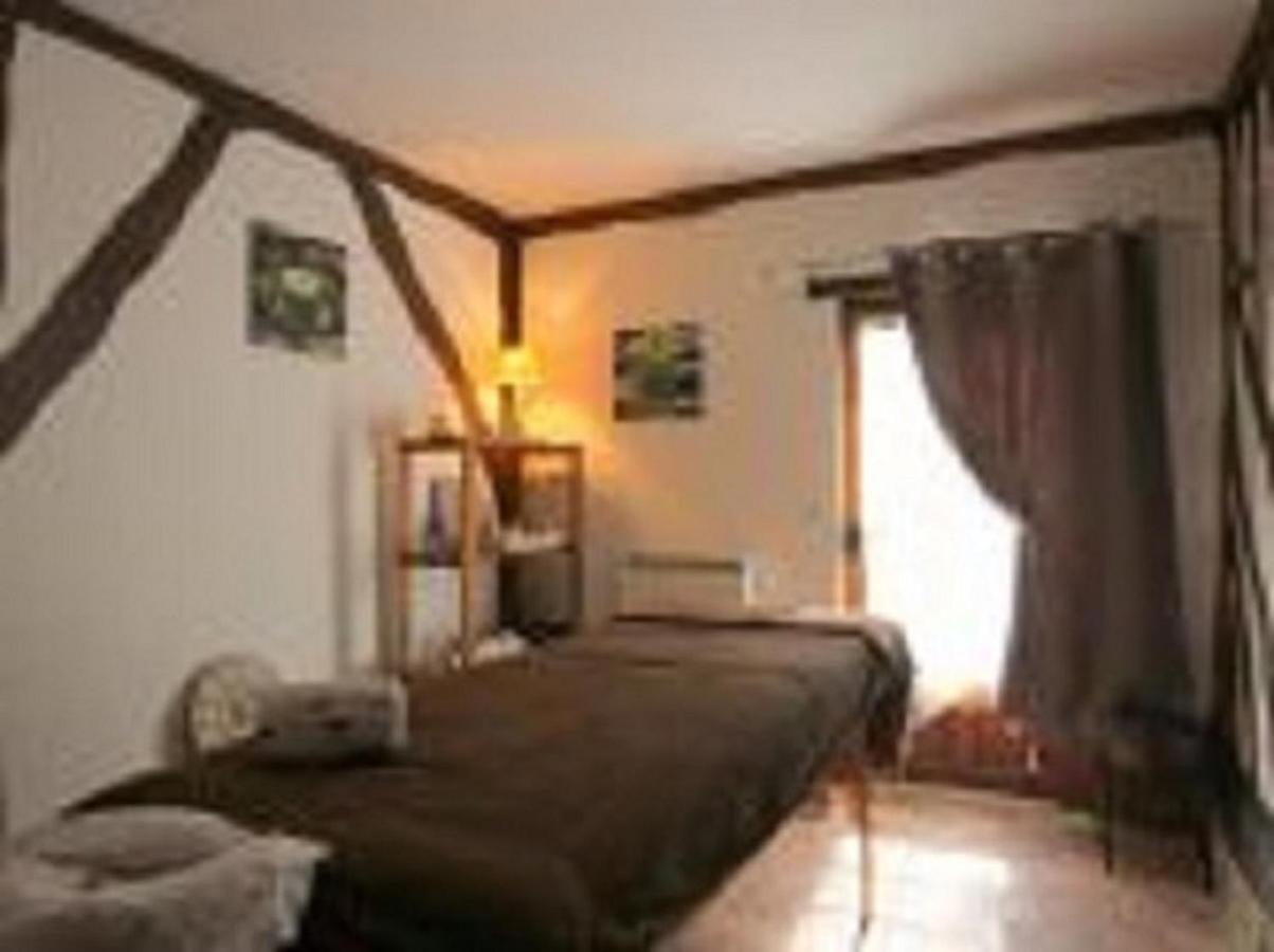 Gite Le Moulin Des 4 Vaux Saint-Étienne-la-Thillaye 外观 照片